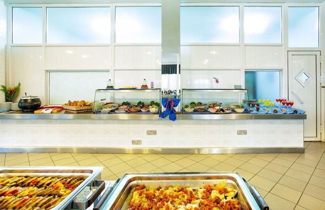 Xenios Port Marina Hotel - Photo 41