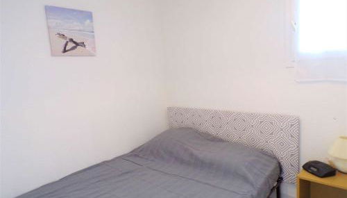 2 Pièces avec Piscine, Proche Plage et Commerces, Quartier Calme avec Parking Privé - FR-1-328-145 - Foto 5