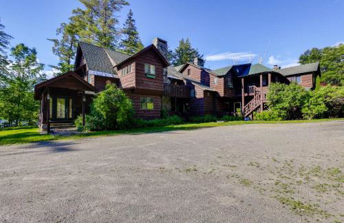 Expansive Eagle Lake Escape w/ Boathouse + Beach - Foto 48