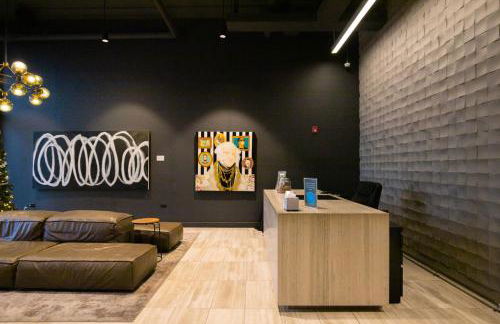 W Loop 2BR w Gym Pool in heart of Greektown CHI-561 - Foto 34