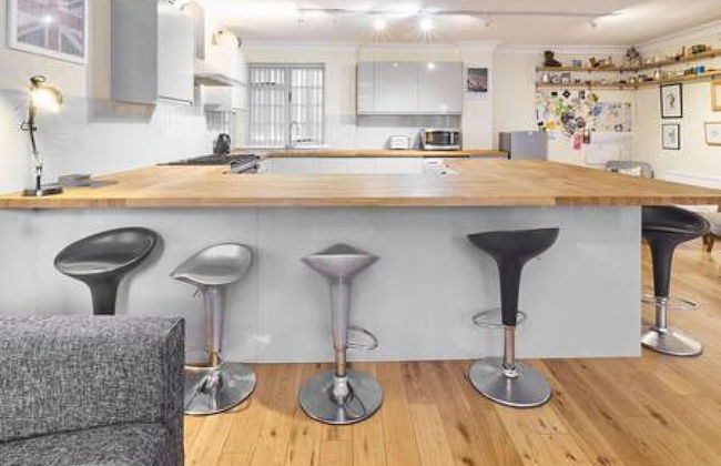 Host Stay Cobb Court - Foto 9