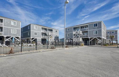 Ocean Isle Beach Condo with Balcony Steps to Shore! - Foto 28