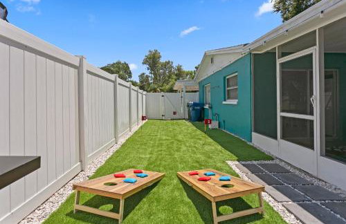 5 min Beaches~Mini Golf~Pool Table~Pets~KING BED + - Foto 21