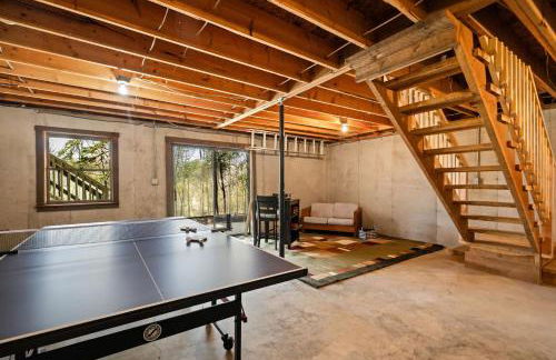 Cabin w Fireplace Fire Pit Grill & Games - Foto 4