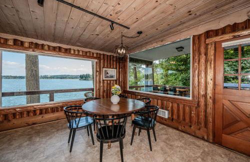 Waterfront Vashon Island Home, Beach Access and View - Foto 7