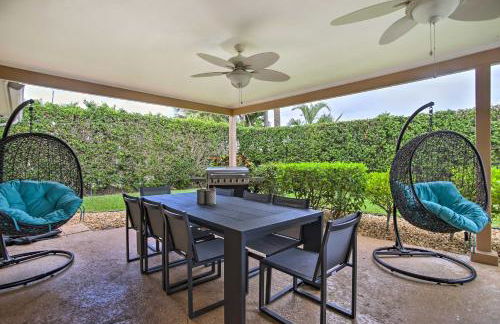 Riviera Beach Vacation Home with Pool Walk to Beach - Foto 3