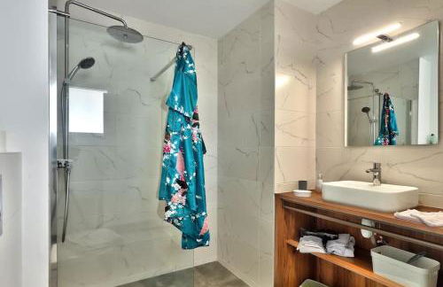 Villa ELISA Piscine Intérieure partagée chauffée à 29 degrés à 100m de la plage - Foto 15