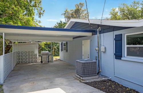 Pool home with large fenced yard - Foto 22