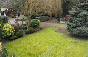 West Cottage, Free Breakfast supplied with free range eggs With log burner - Foto 17