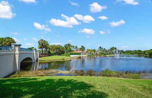 1st floor condo, resort amenities, stunning view - Foto 26