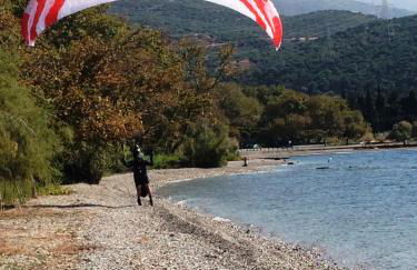Steinturm mit Dach-Terrasse zwischen Fluß, Meer und Gebirge- Spiti Pirgos - Foto 54
