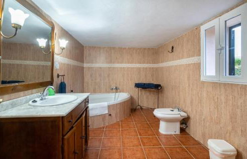 Awesome Home In Sineu - Foto 28