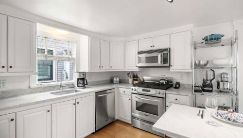 Stylish Walk to Town and Beach - Foto 3