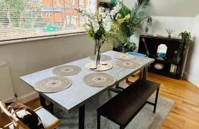 Entire house with garden 5 mins from the tube - Foto 12