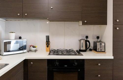 Town Centre Apartment with FREE Parking - Foto 4