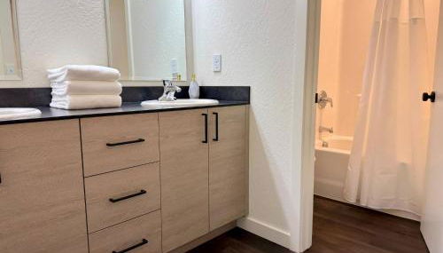 Homestead Village - Two Bedroom Condo Balcony - Foto 5, Other