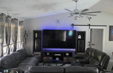 PoolSide Paradise - Foto 1