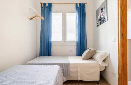 Apto. con wifi, piscina, vistas al mar y parking. - Foto 16