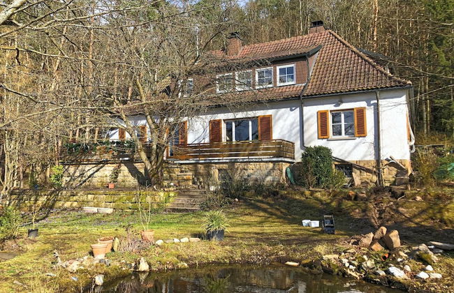 Holiday Home With Garden in Weissenbrunn - Foto 24