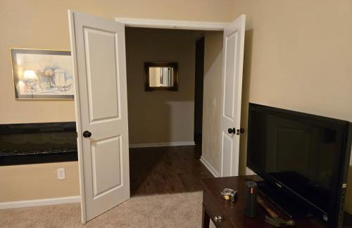 Private Master Suite for Solo Travelers and Pros - Foto 8