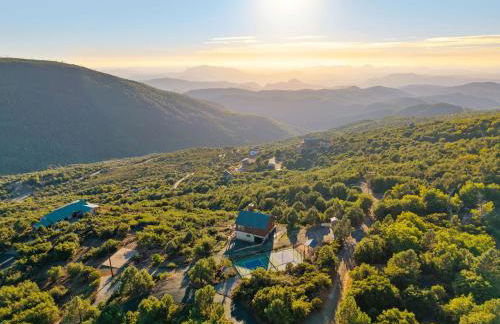 Wild Moon Ranch with Pickleball, Cedar Tub, Views - Foto 59