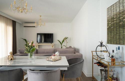 Majestic Manor with outdoor Jacuzzi by 8essentially - Foto 24