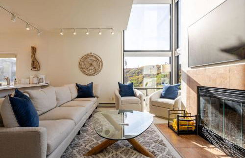 Beachfront Retreat with Ocean Views - Foto 6