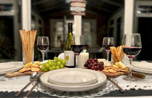 J&J stays 5 bedroom detached house in Peterborough with parking - Photo 46