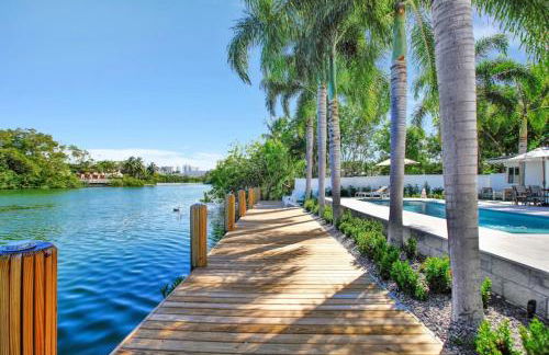 Lakefront Family Fun Home with Private Dock 3BR 2B - Foto 58