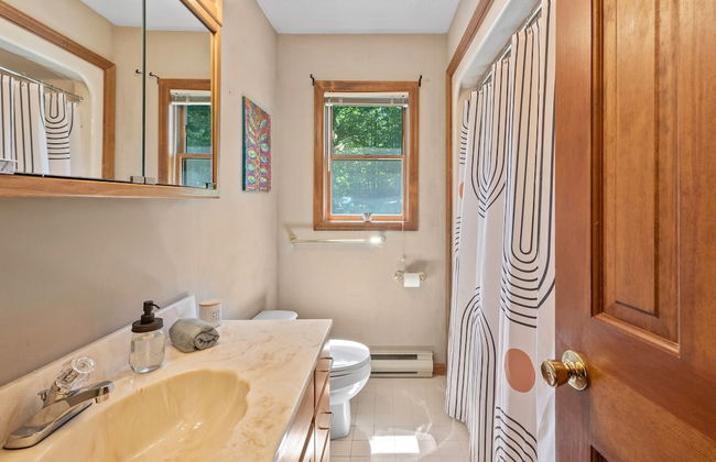 Marina Village by Avantstay Walk to Lake Marina Balcony Patio - Photo 24