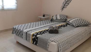 Le Clos Varnay Jardin - Photo 3