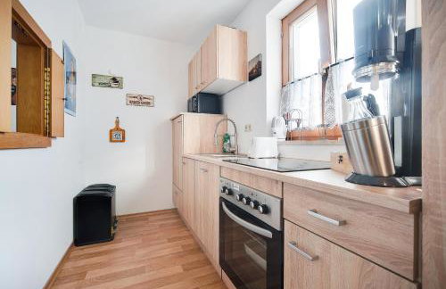 FEWO-LAVEES moderne zentrale FeWo nahe OMV Wacker Kliniken Burg -Eigener Eingang-Schlüsselloser Check in - Foto 30