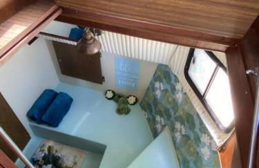 The Lily Pad Boatel Houseboat - Foto 14