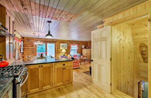 Private Wooded Cabin 7 Mi to Mount Snow! - Foto 11