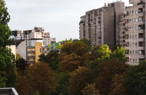 Hybrid Work-Play Retreat - 2BR, 1B central Kreuzberg - Foto 58