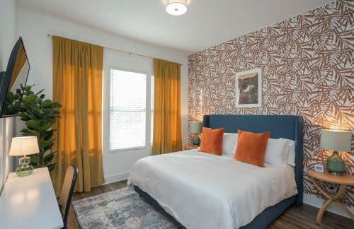 Roof Deck Grill VIEWS 2 Miles from Broadway - Foto 26