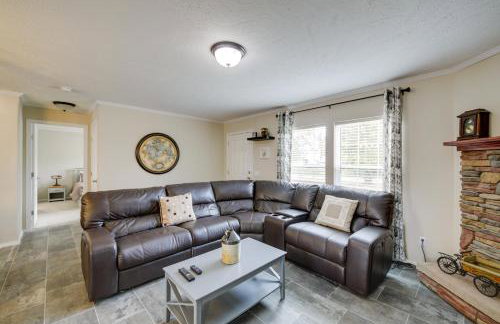 Efficiently Equipped Lewis Home Deck and Gas Grill! - Foto 4