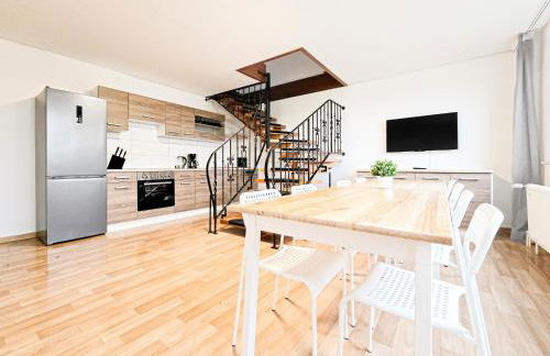 Tolstov Apartments - 4 Room Maisonette Apartment - 25 min Messe DUS - Photo 1