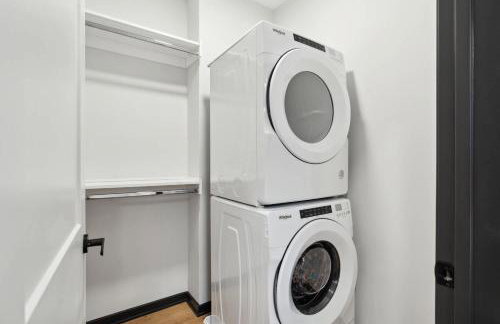 CozySuites Mass with parking lounge & roof deck #24 - Foto 7