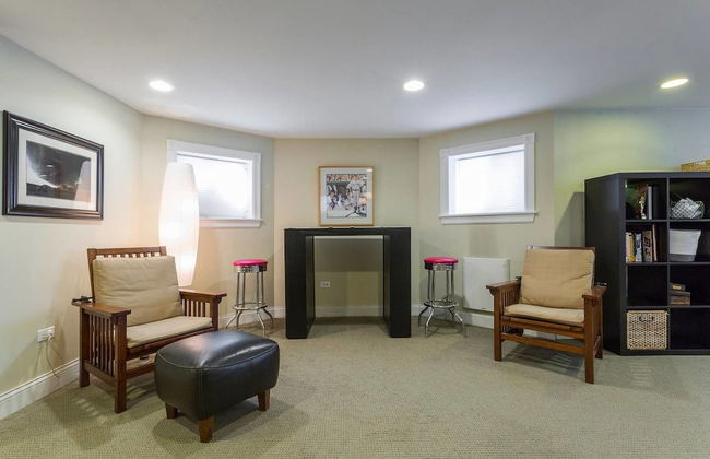 Spacious Split-level Apartment - Great for Groups - Foto 16