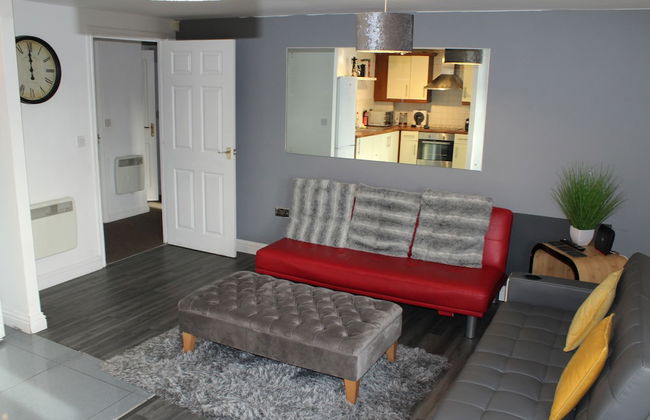 Empire 2 Bedroom Serviced Apartment - Foto 1