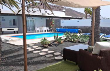 Villa Mariola - Foto 1