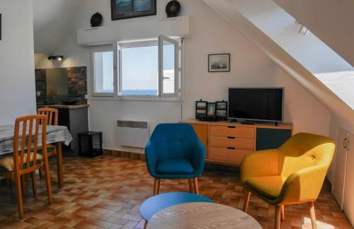 Appartement rénové au Palais, proche commerces et plage - FR-1-418-175 - Photo 1