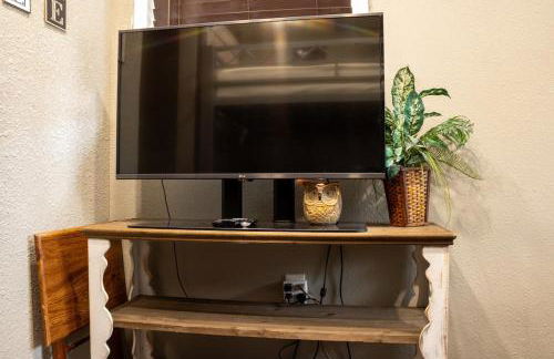 Nestled in a peaceful neighborhood - Foto 5