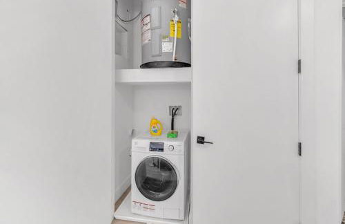 Pink Heaven Indoor Pool, FREE Parking, Near NYC - Foto 12