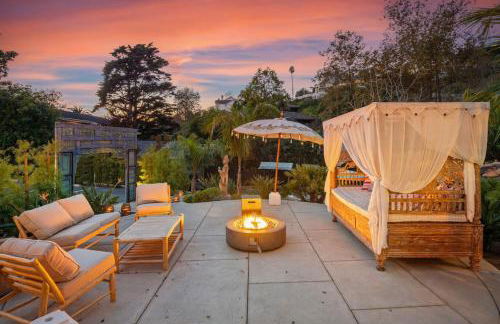 Seaside and Newly Renovated - Photo 14