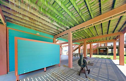 Escape Ocean View l Large Deck Sleeps 10 - Foto 32