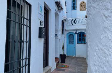 Cosy Andalusian Home with Roof Terrace in Town Centre - Photo 4