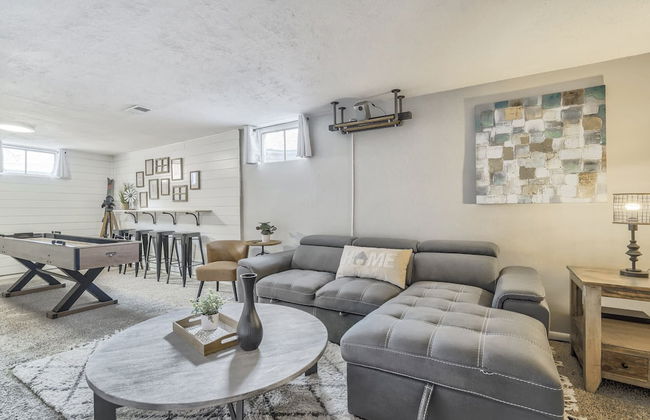 5BD Dog Friendly Family Getaway Near Downtown! - Photo 31