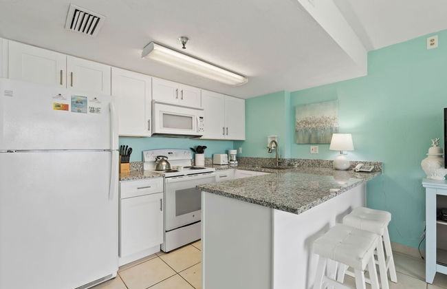 Updated Ocean Front Condo Aquamarine Suite 201 - Foto 10